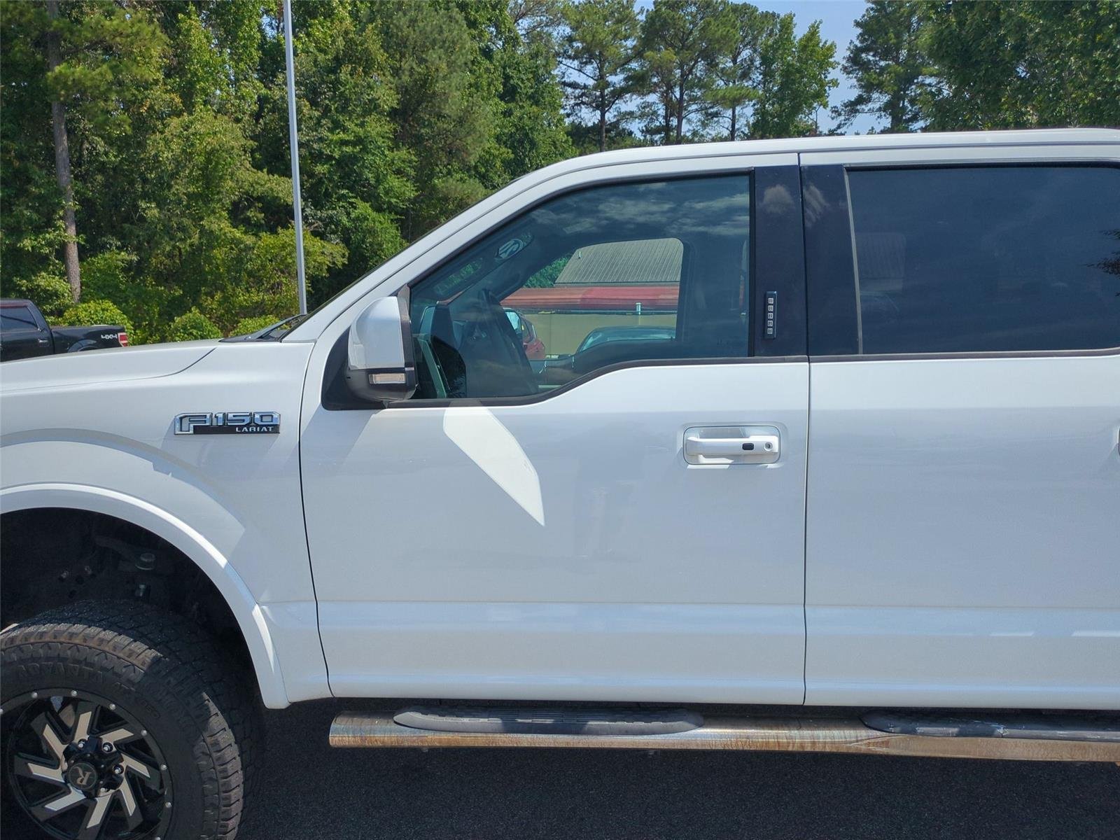 Used 2020 Oxford White Ford LARIAT image 15