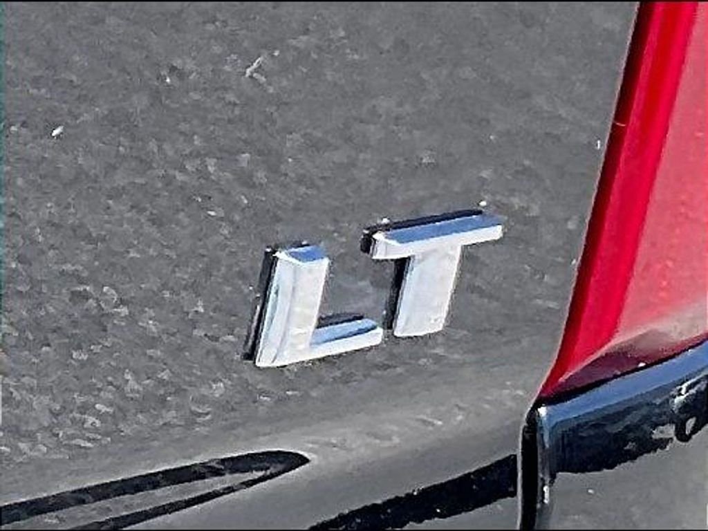 Used 2023 Black Chevrolet LT image 27