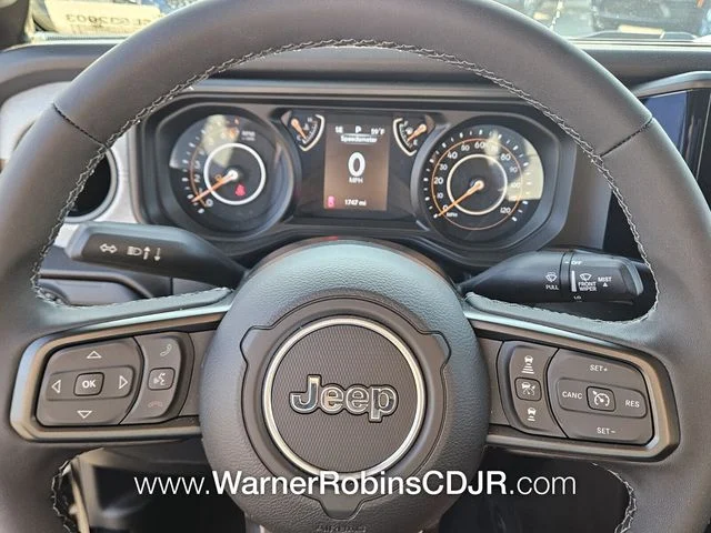 New 2025 Black Clear-Coat Exterior Paint Jeep Sport S image 24