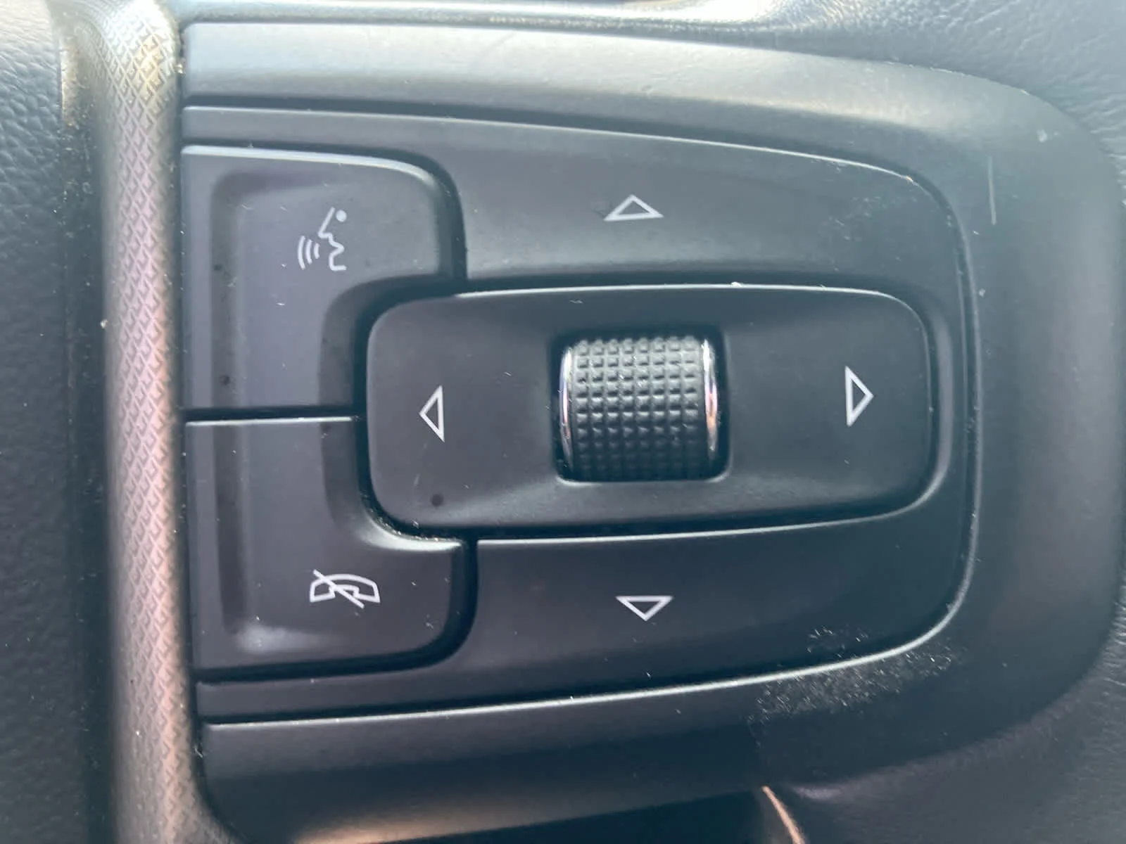 Used 2022 Cayenne Red Tintcoat GMC Denali image 21