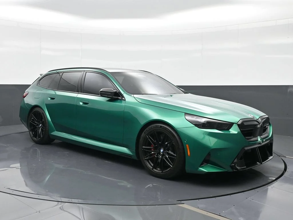 Used 2025 Green BMW Base image 4