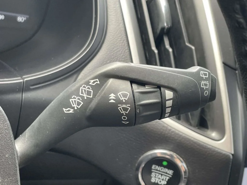 Used 2024 Gray Ford SEL image 33