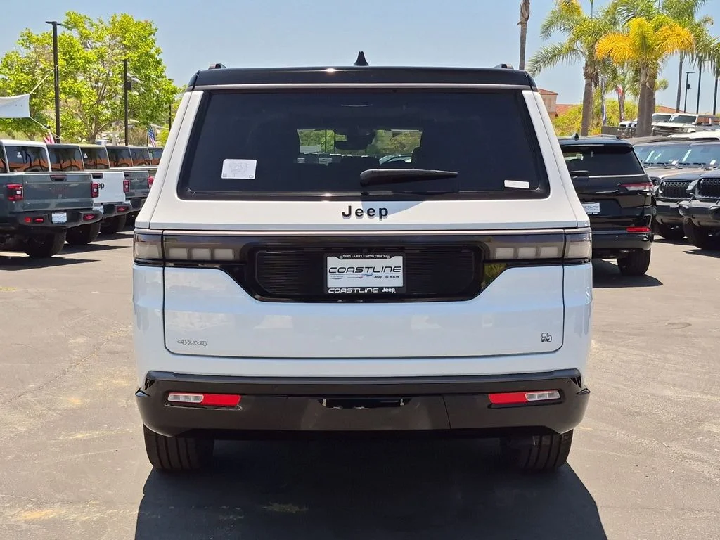 New 2026 Bright White Clear-Coat Exterior Paint Jeep 85th Anniversary Edition image 6