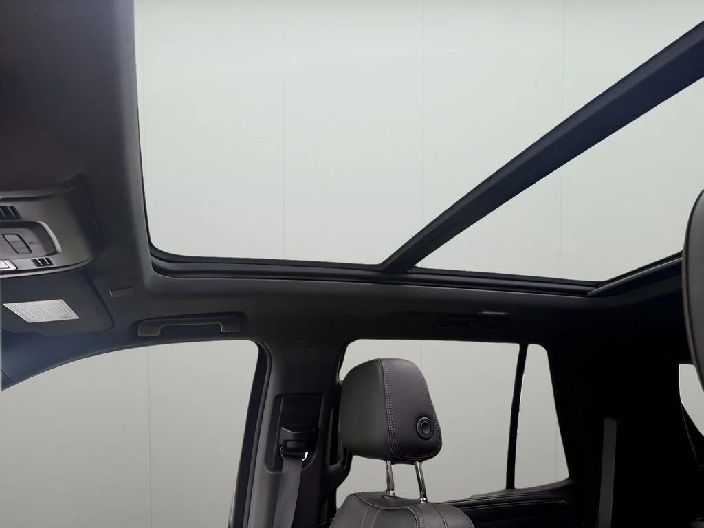 Used 2021 Summit White Chevrolet RST image 4
