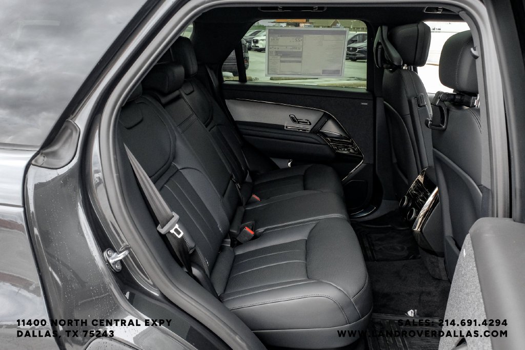 New 2026 Carpathian Gray Land Rover SE image 40