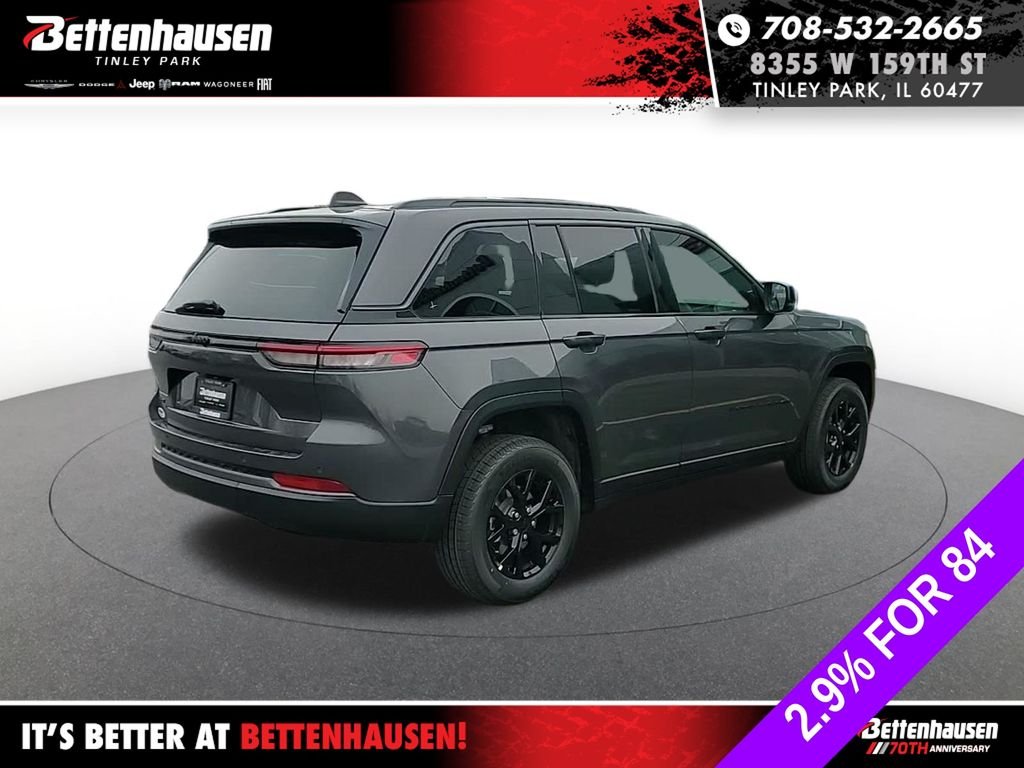 New 2026 Baltic Gray Metallic Clear-Coat Exterior Paint Jeep Altitude image 5