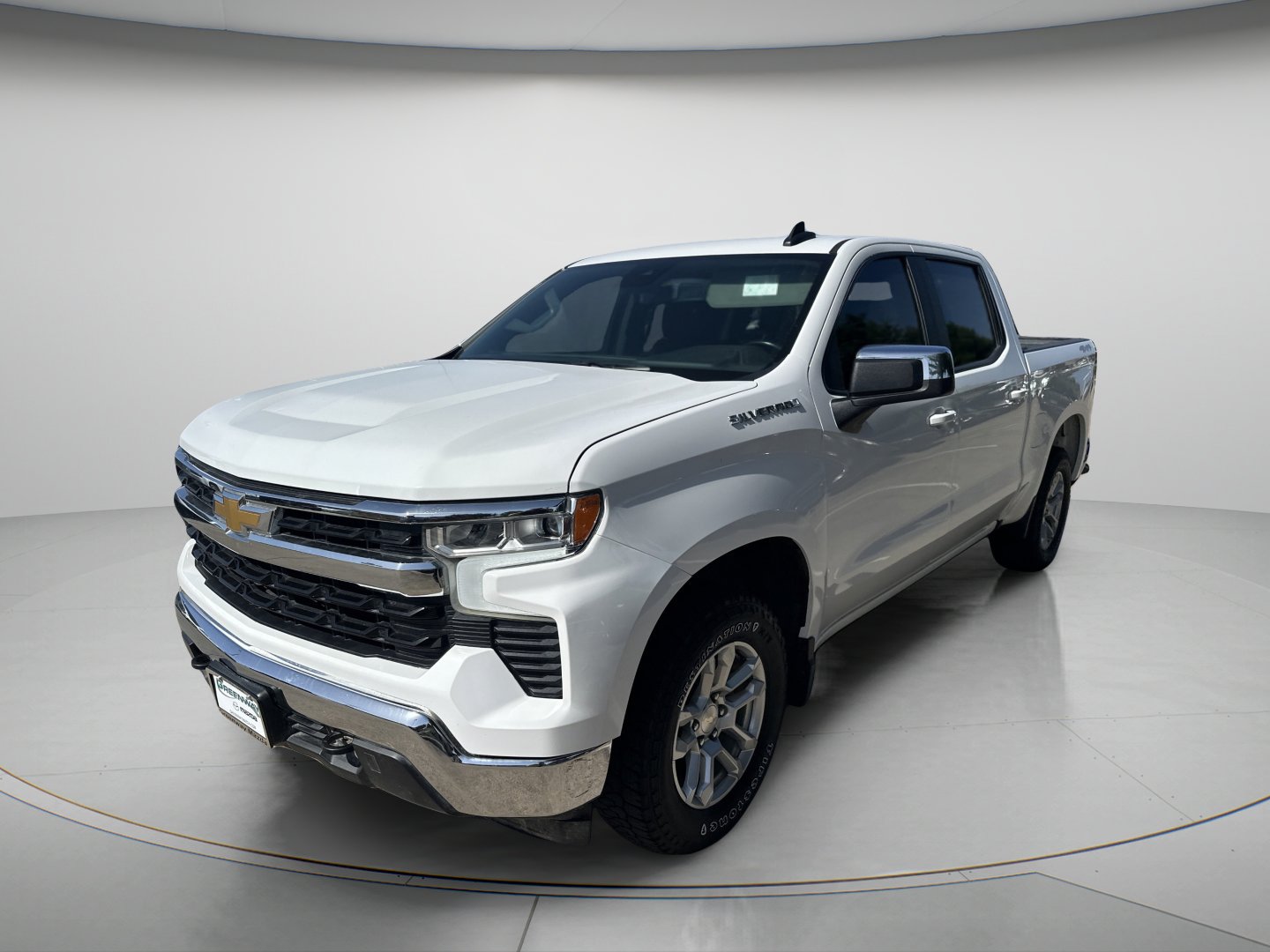 Used 2023 Summit White Chevrolet LT image 3