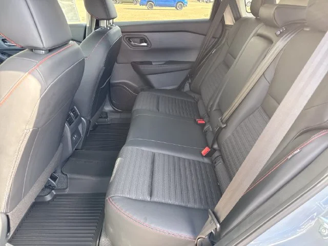 New 2026 Boulder Gray Pearl Nissan Rock Creek® image 27