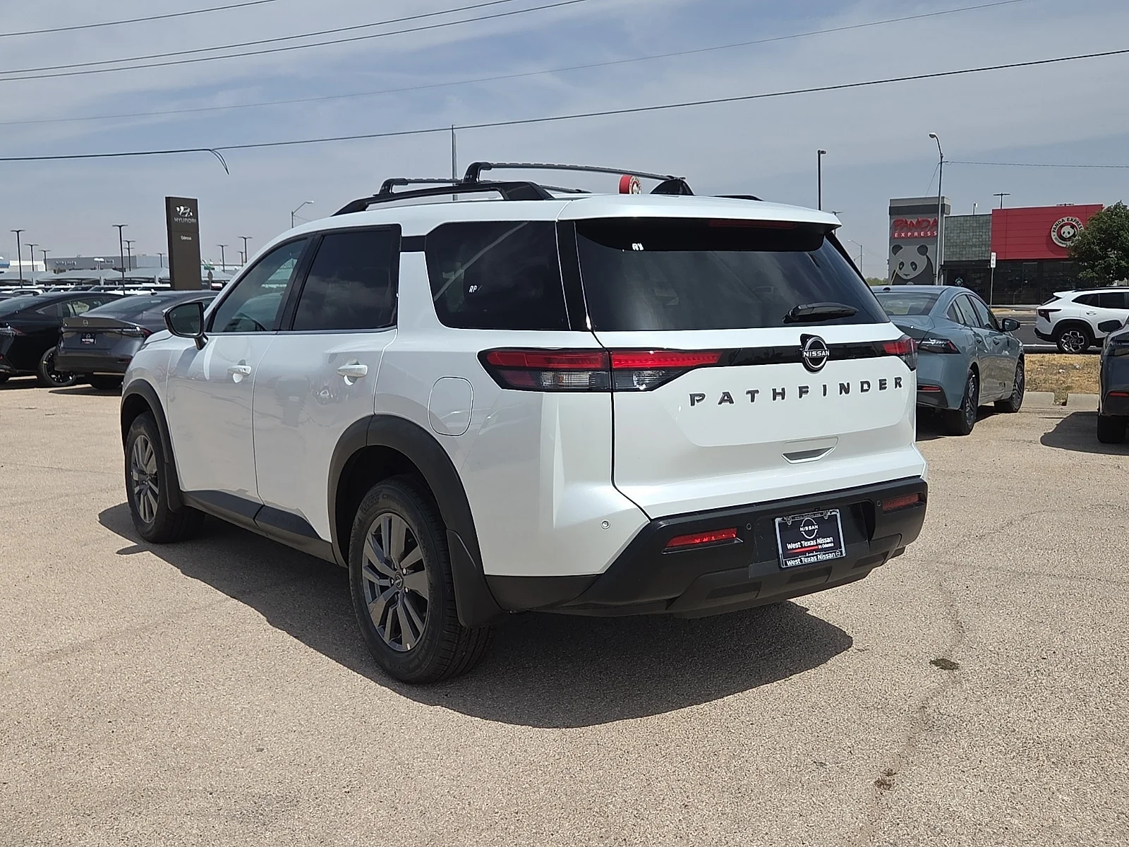 New 2026 QBE Everest WH Nissan SV Front-Wheel Drive image 3