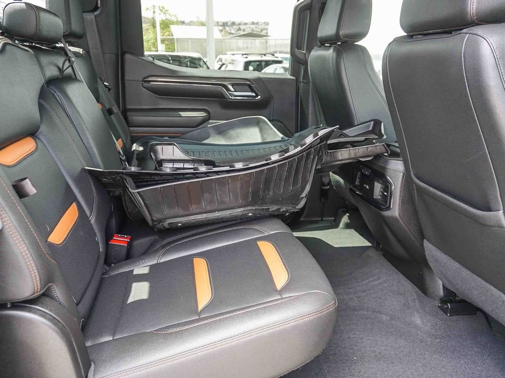Used 2022 Titanium GMC AT4 image 13