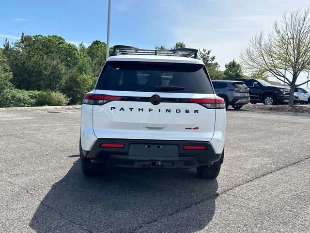 New 2026 Everest White Pearl TriCoat Nissan Rock Creek® image 5