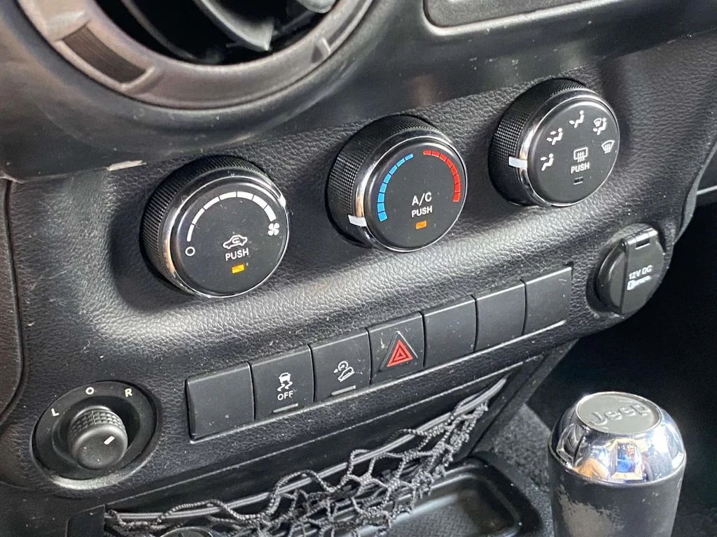 Used 2013 Silver Jeep Sport image 33