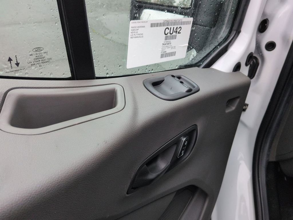 New 2026 Oxford White Ford Cargo Van image 41