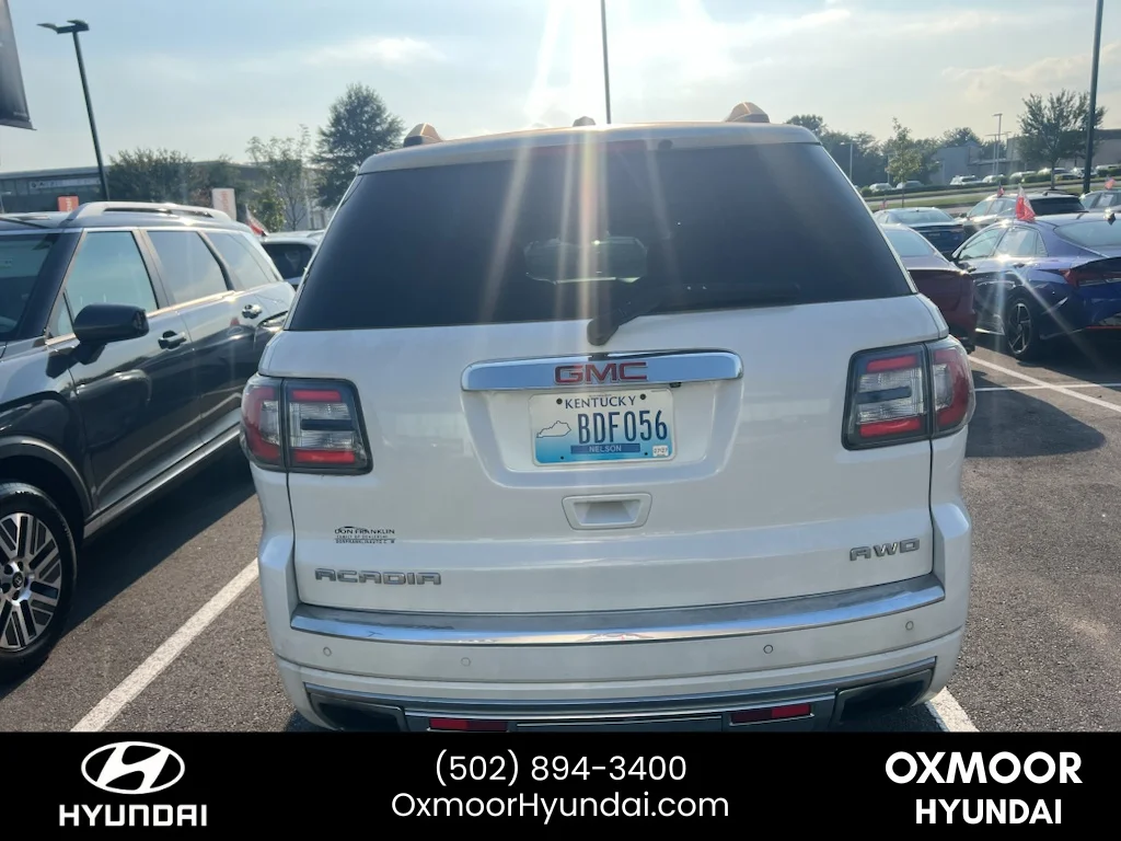 Used 2016 White Frost Tricoat GMC Denali image 9