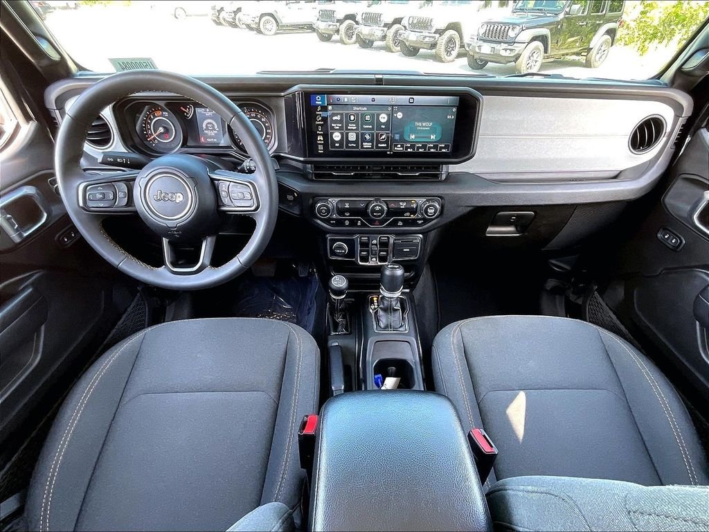 Used 2024 Black Clearcoat Jeep Sport S image 20