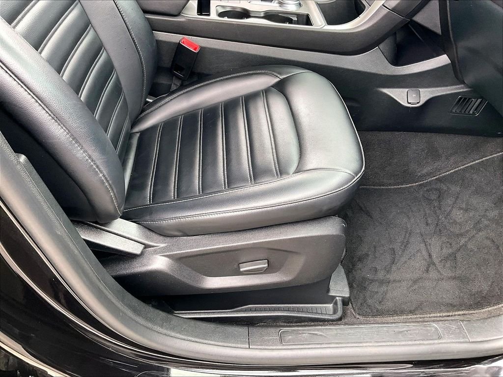 Used 2024 Agate Black Metallic Ford SEL image 35