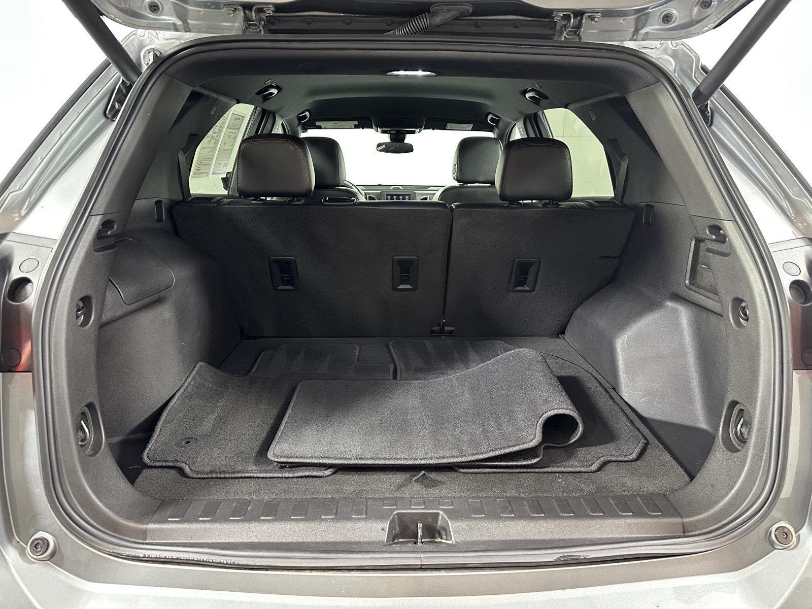 Used 2023 Sterling Gray Metallic Chevrolet RS image 10