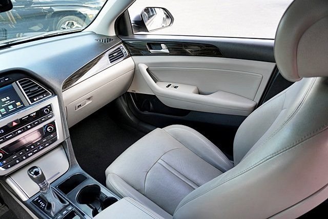 Used 2016 Gray Hyundai Limited image 20