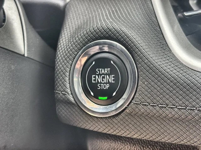 Certified Used 2025 Summit White Chevrolet LT image 16