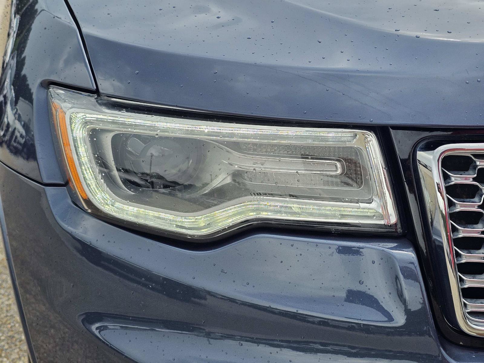 Used 2020 Slate Blue Pearlcoat Jeep Overland image 4