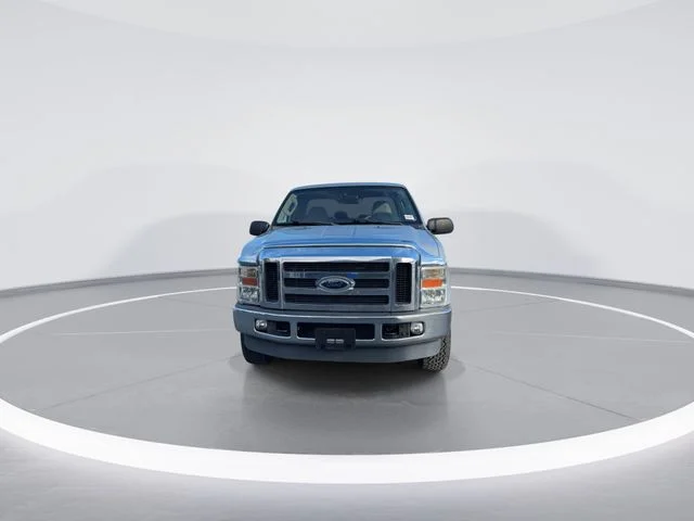 Used 2008 Silver Ford XLT image 2