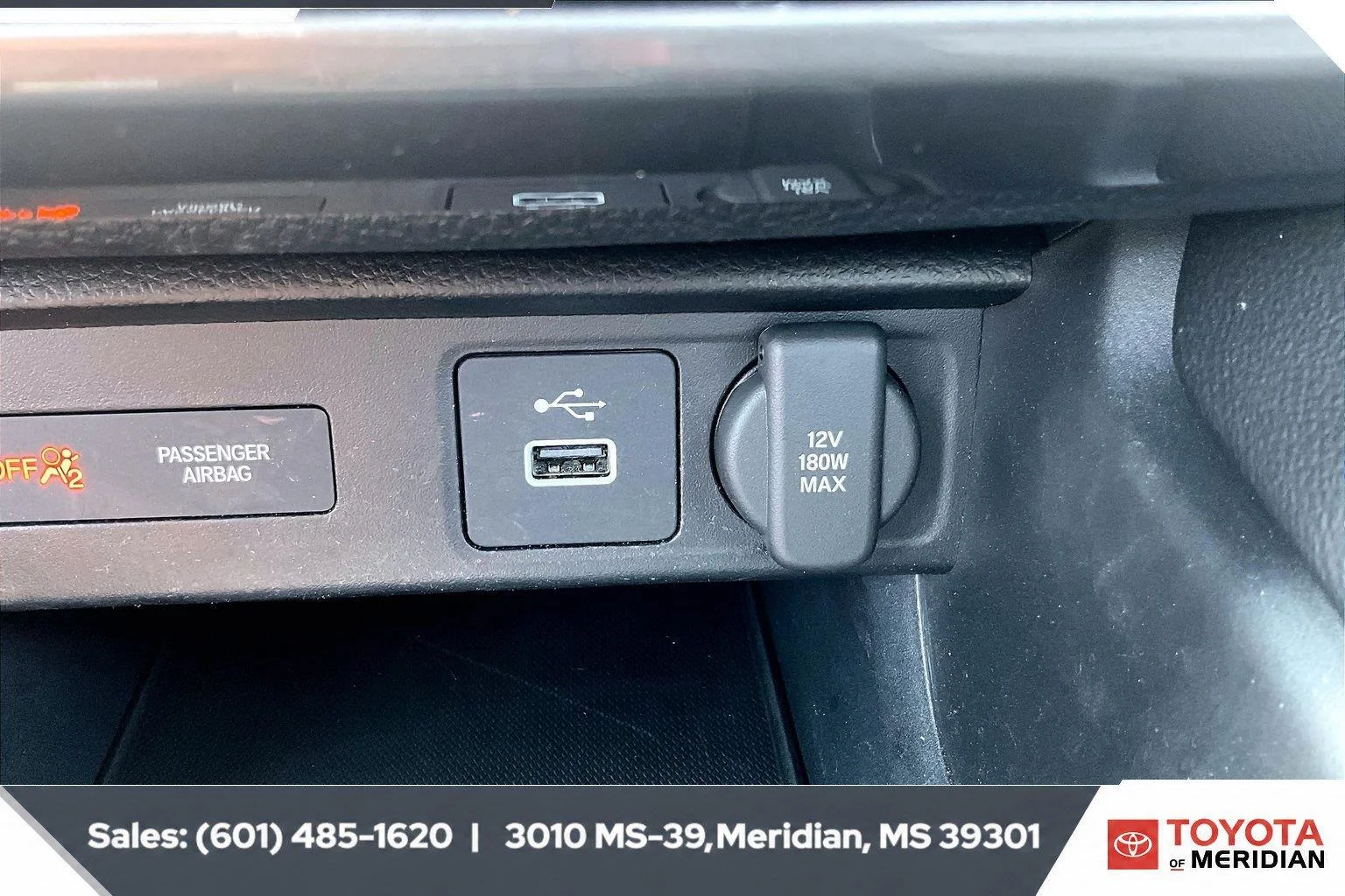Used 2024 Majestic Black Pearl Acura Base image 23