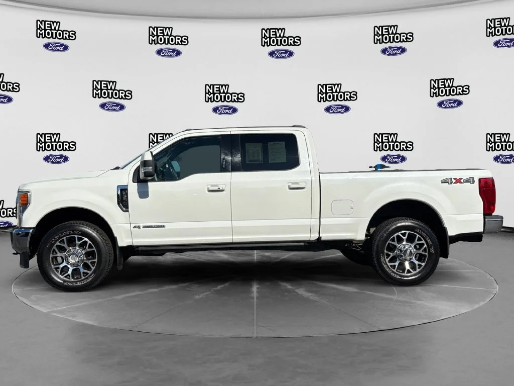 Used 2020 White Metallic Ford Lariat image 2