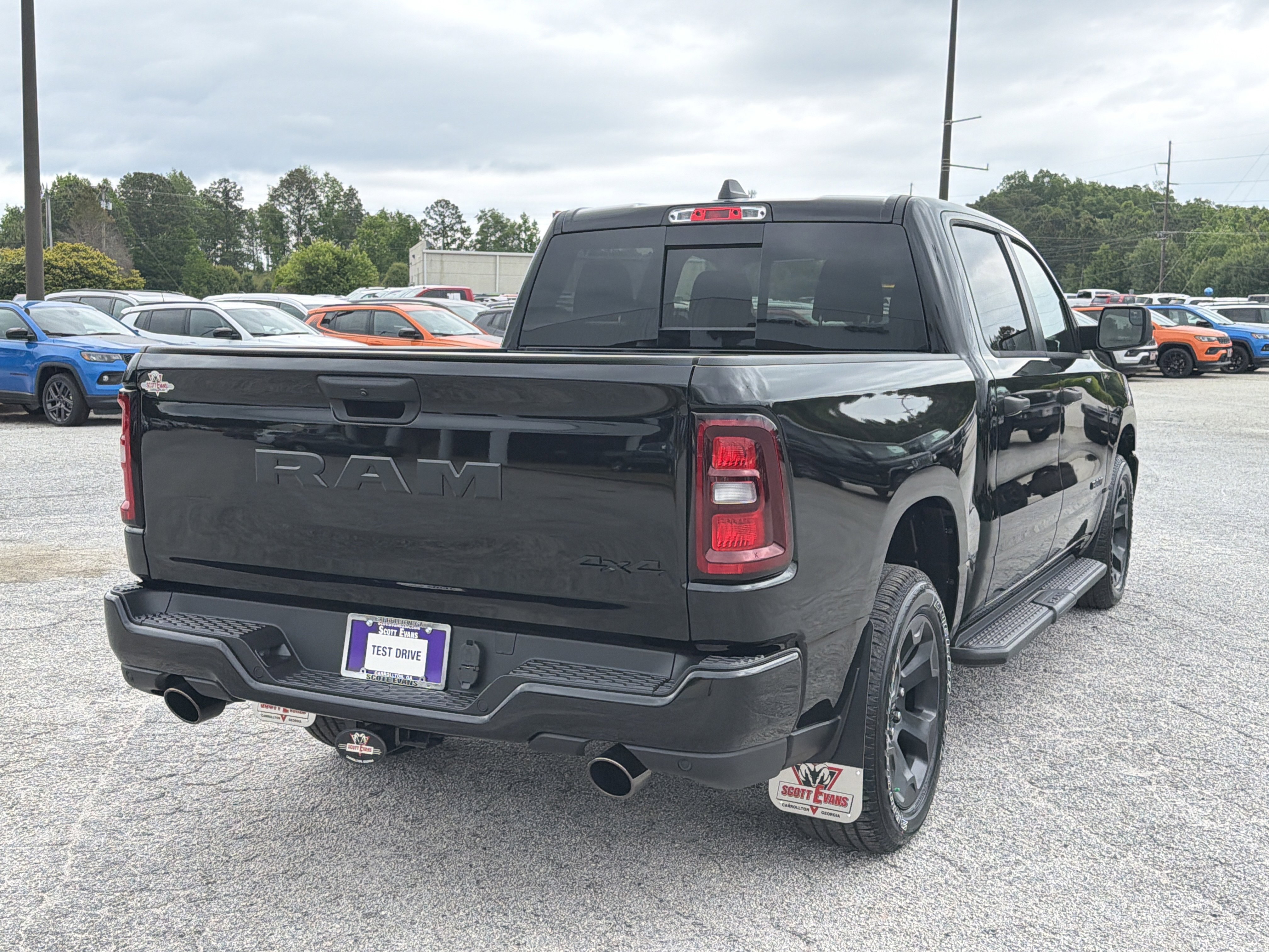 New 2026 Diamond Black Crystal Pearl-Coat Exterior Paint RAM Express image 8