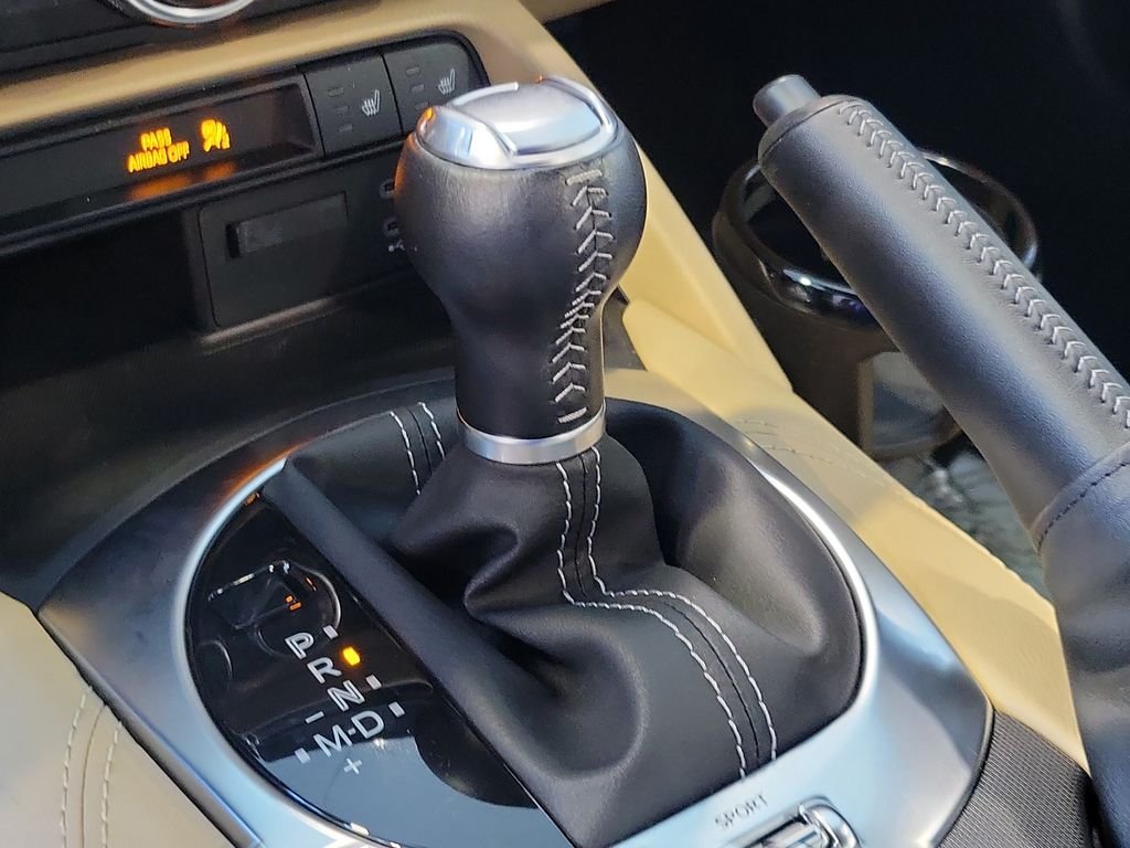 Used 2025 White Mazda Grand Touring image 20