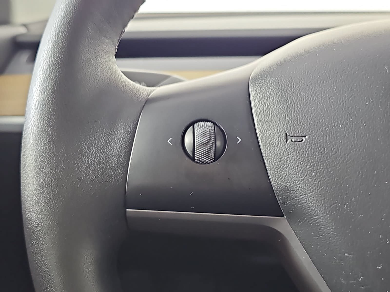 Used 2022 White Tesla Long Range image 17