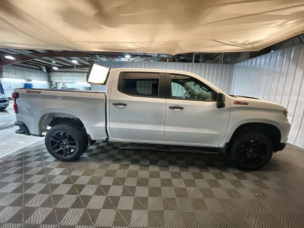 Used 2024 Summit White Chevrolet Custom Trail Boss image 9