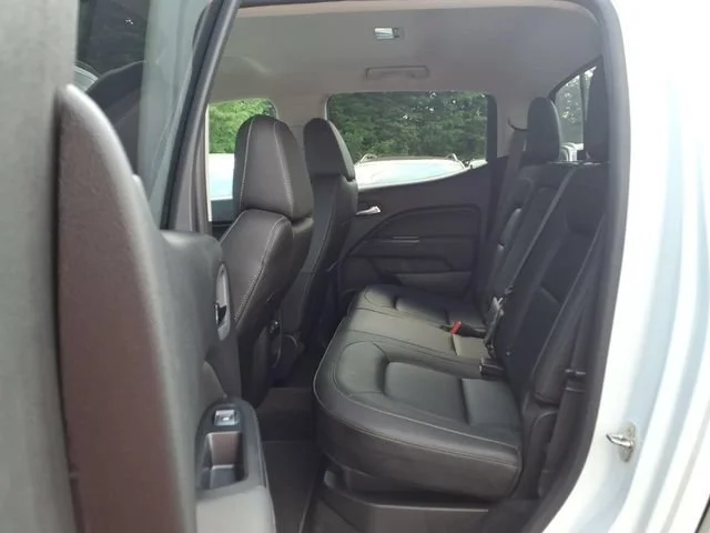 Certified Used 2018 SUMMIT WHITE GMC 4WD SLT image 16