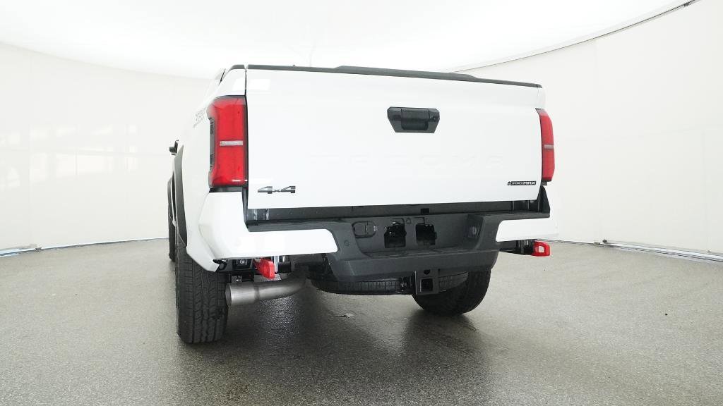 Used 2025 White Toyota  image 15