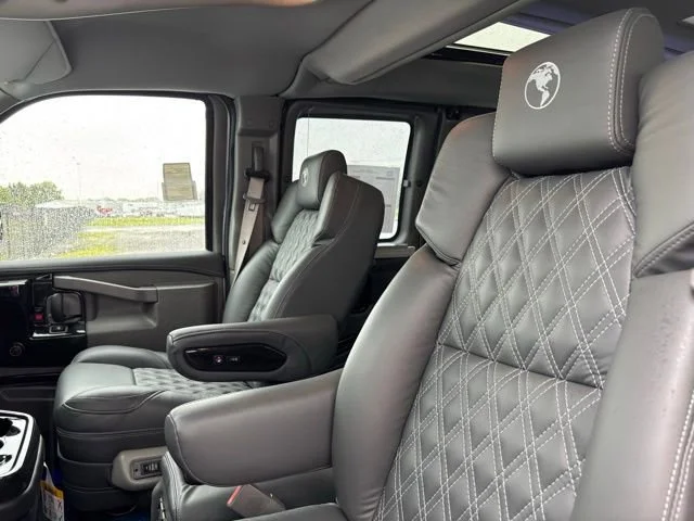 2026 GMC Savana Cargo Work Van - Photo 17