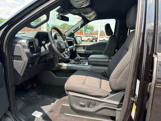 New 2026 Agate Black Metallic Ford XLT image 19