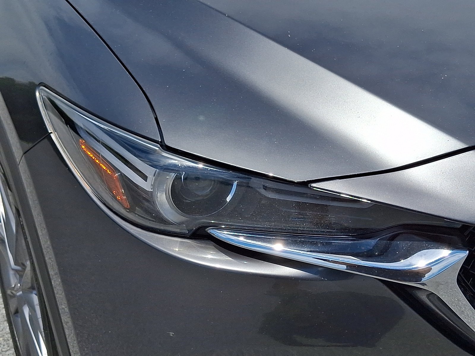 Used 2020 Machine Gray Metallic Mazda Grand Touring image 10