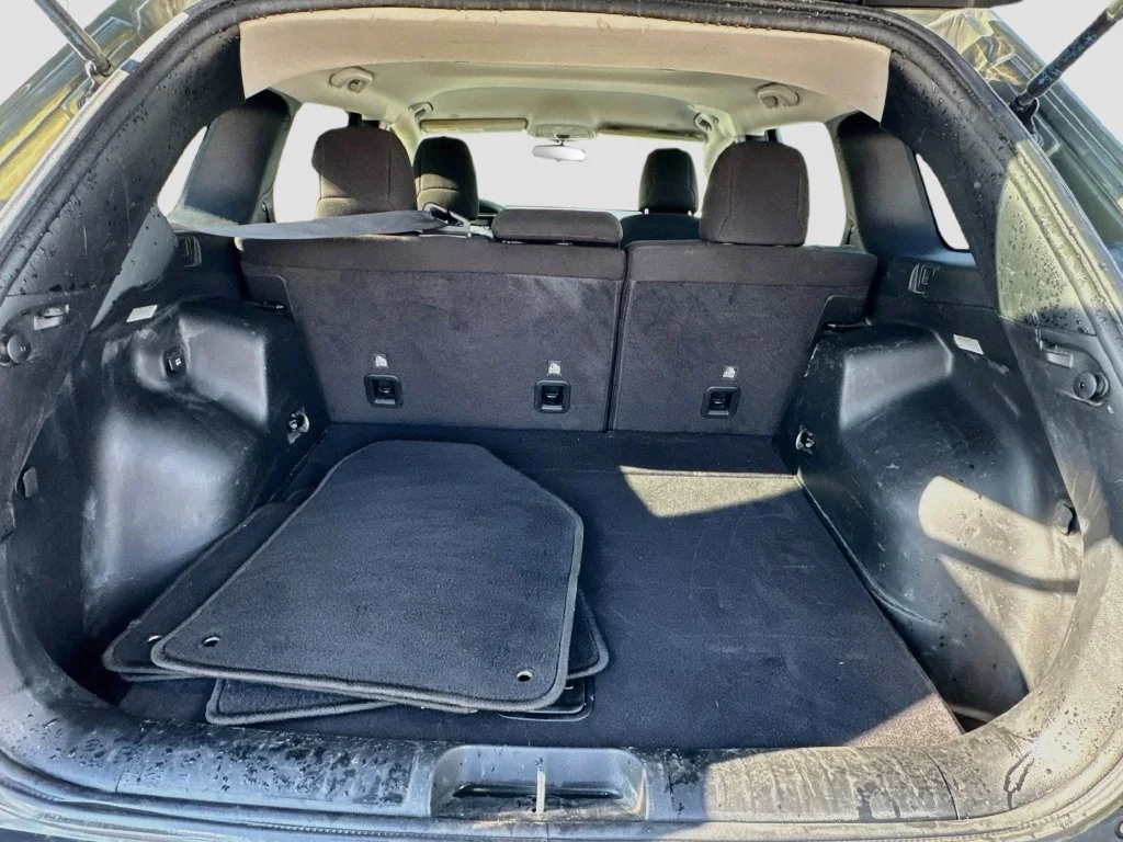 Used 2020 Green Jeep Latitude image 30