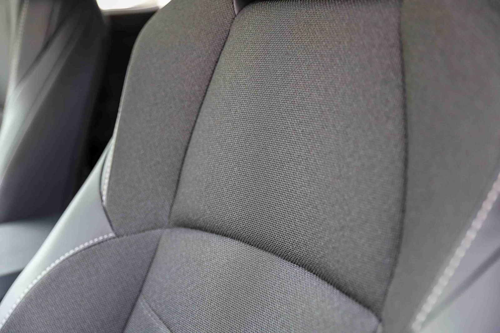 2026 Toyota C-HR SE - Photo 23