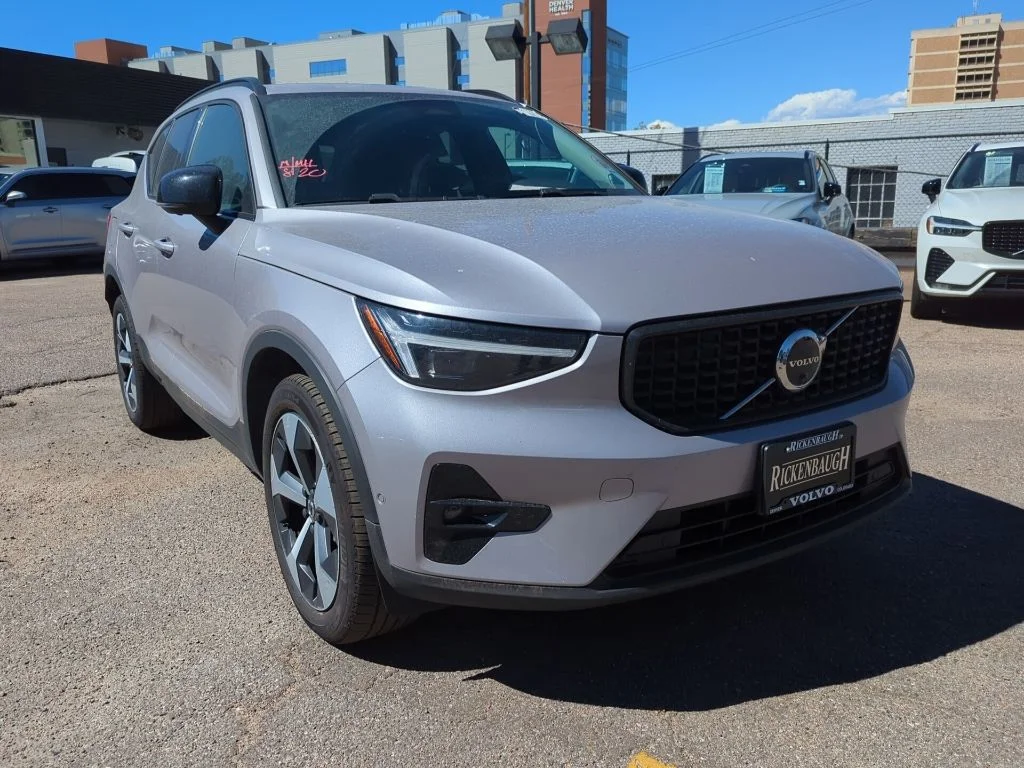 2026 Volvo XC40
