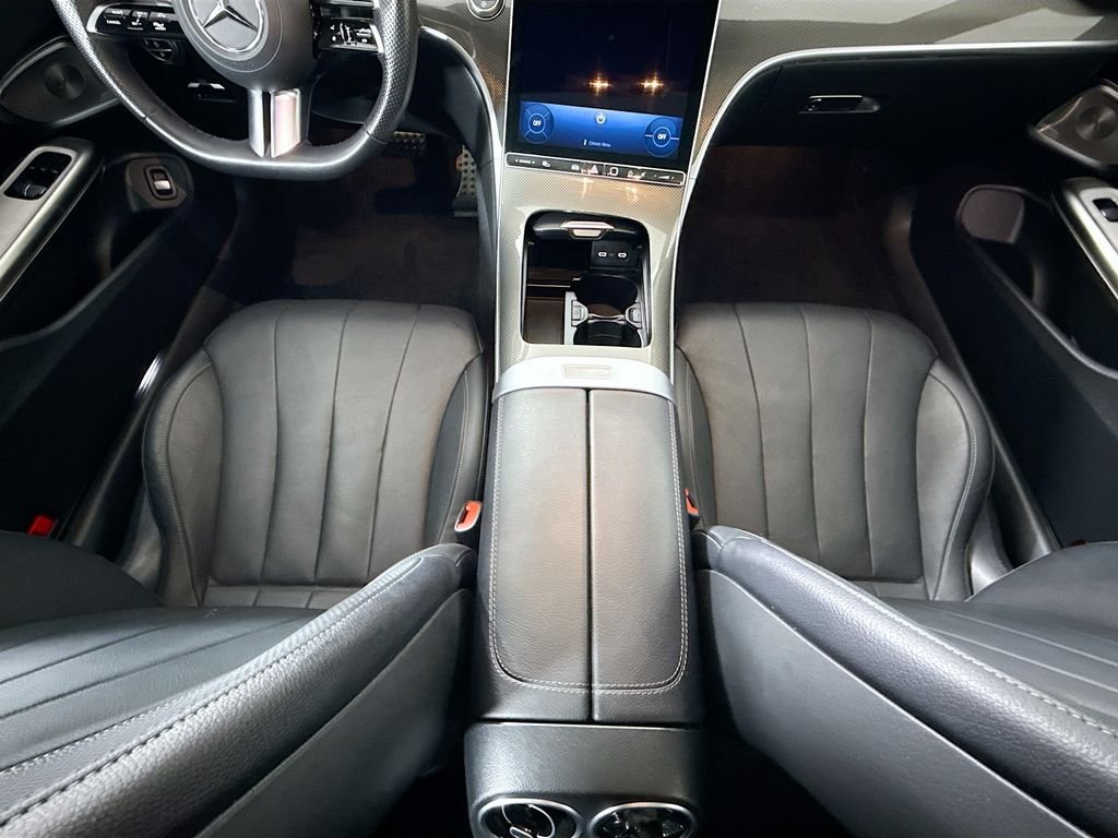 Certified Used 2025 Graphite Gray Metallic Mercedes-Benz CLE 300 image 16