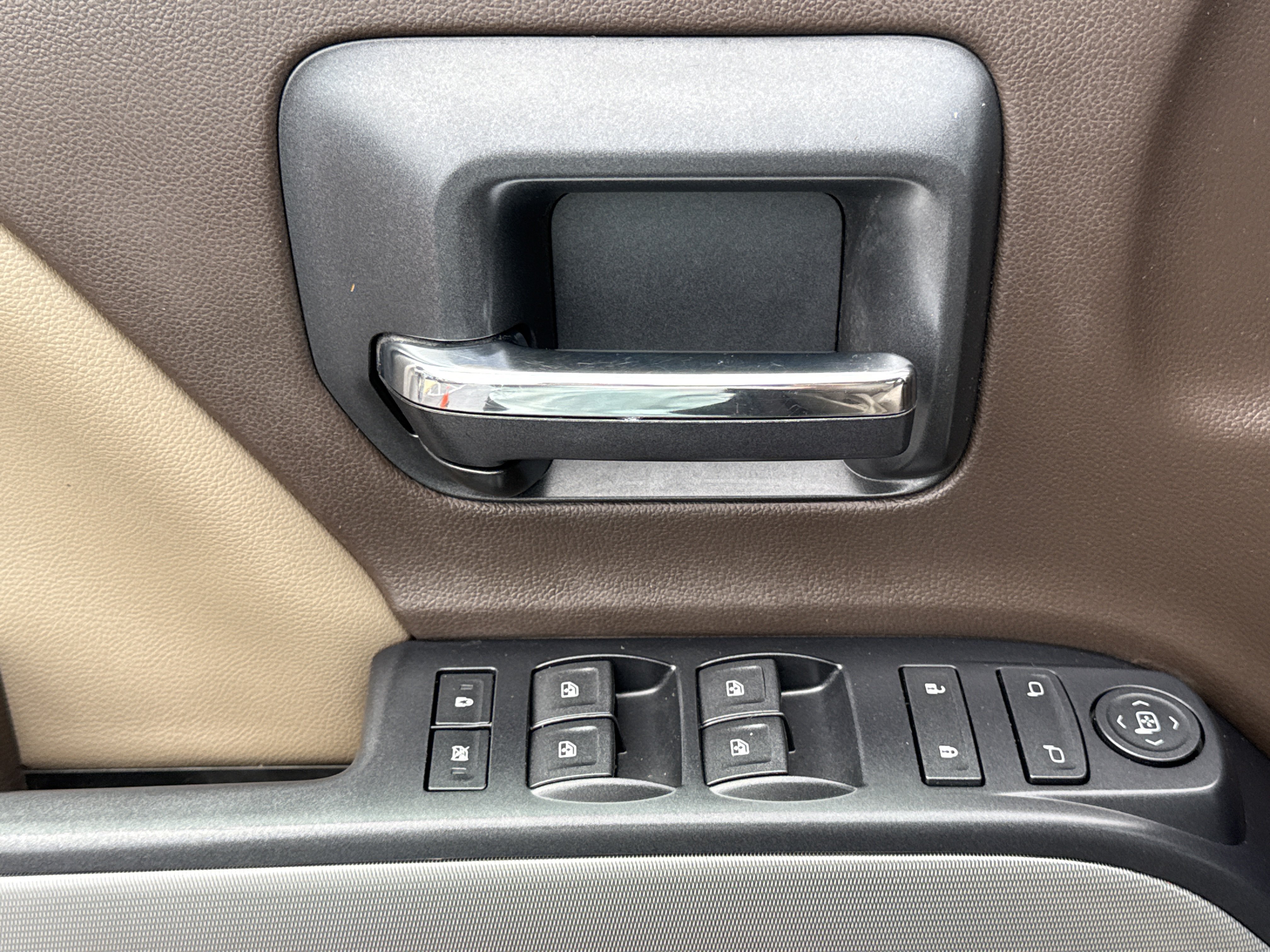 Used 2014 Deep Ruby Metallic Chevrolet LT 4WD image 15