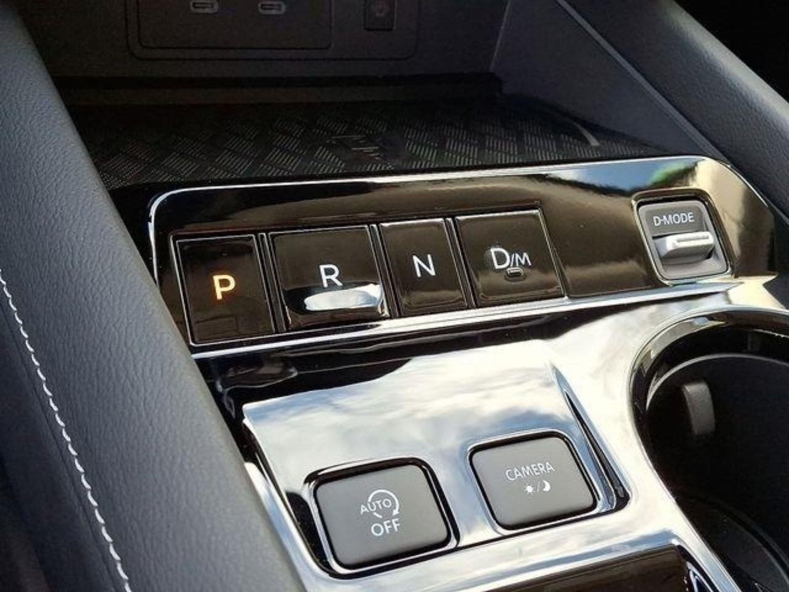 2025 Nissan Murano SV - Photo 10