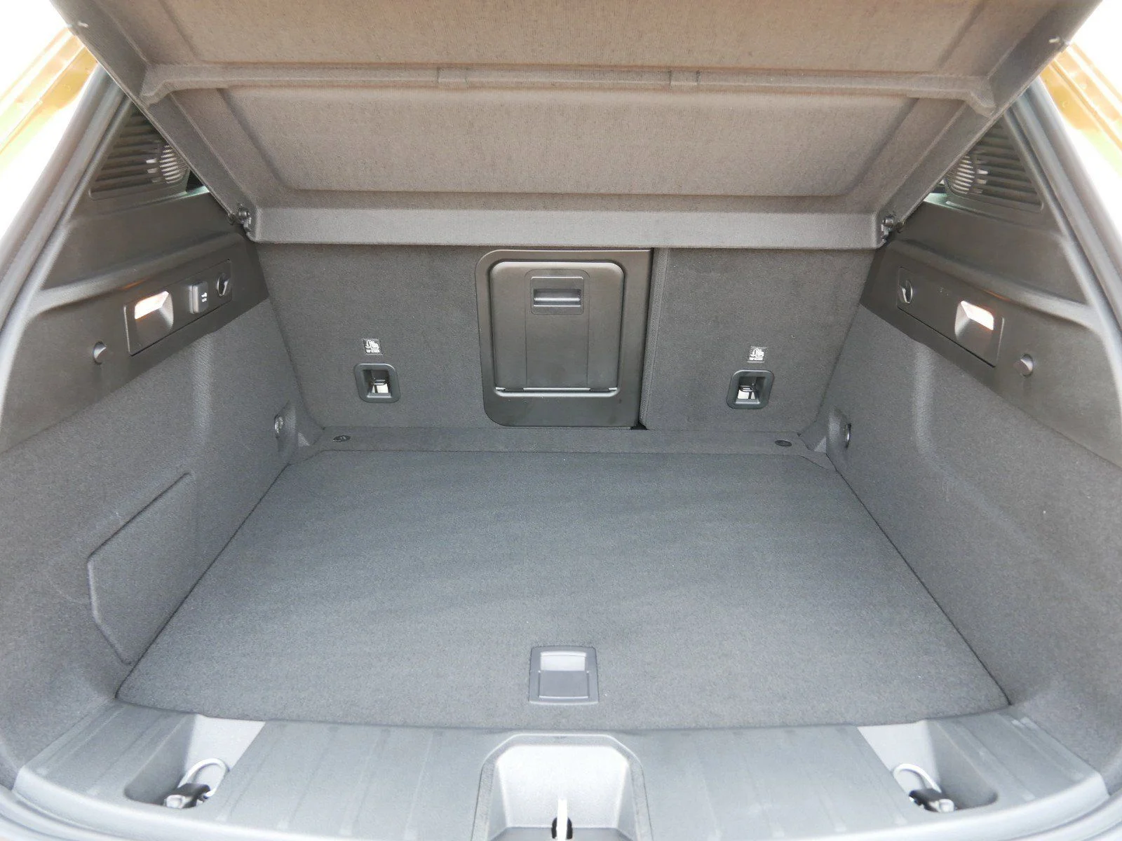 New 2024 Acapulco Gold Exterior Paint Dodge GT image 18