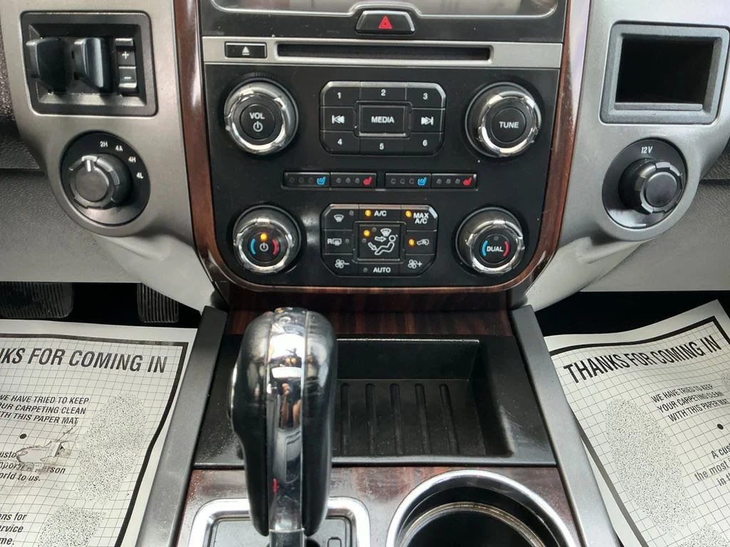 Used 2017 Black Ford Platinum image 17