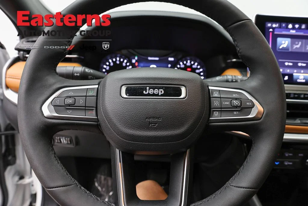 Certified Used 2025 White Jeep Limited image 12
