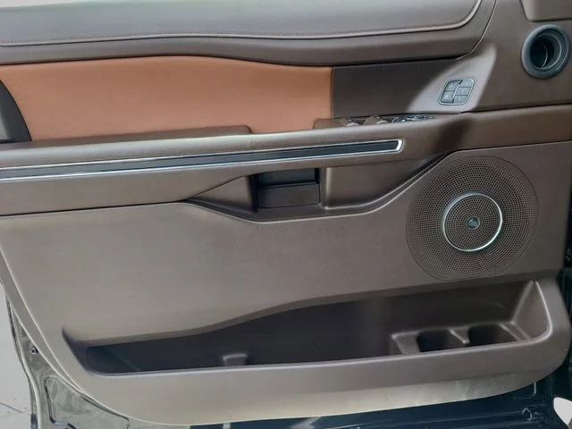 Used 2022  Ford King Ranch image 14