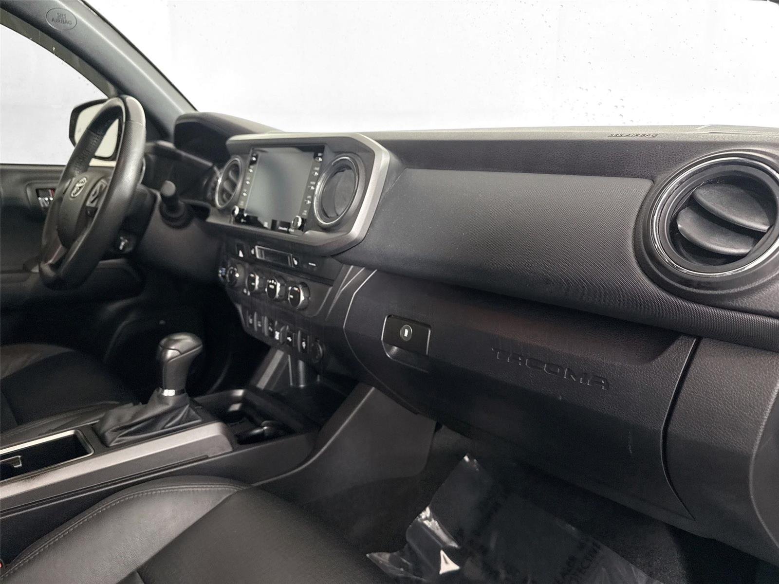 Used 2022 White Toyota TRD Off-Road image 41