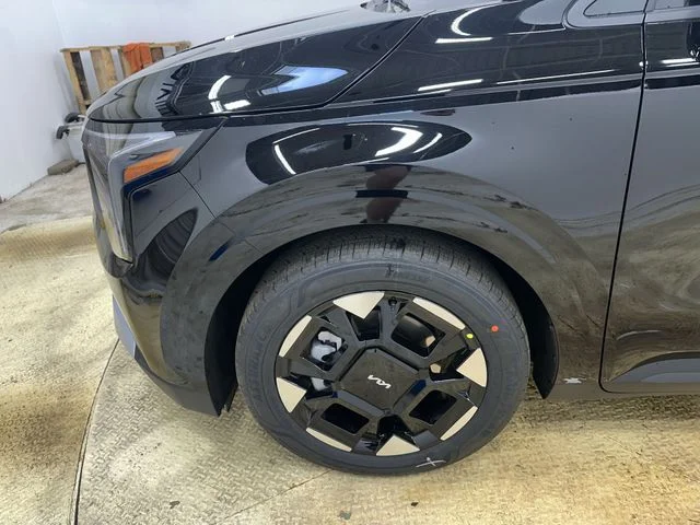 New 2026 Aurora Black Pearl Kia EX image 19