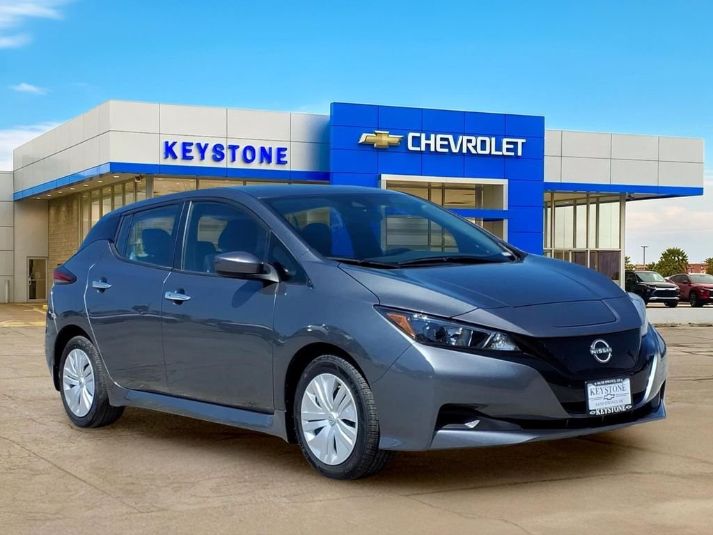 2025 Nissan Leaf