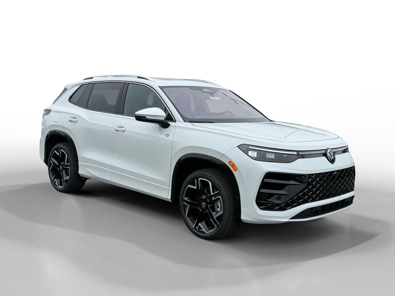 New 2026 Opal White Pearl Volkswagen SEL R-Line Turbo image 7